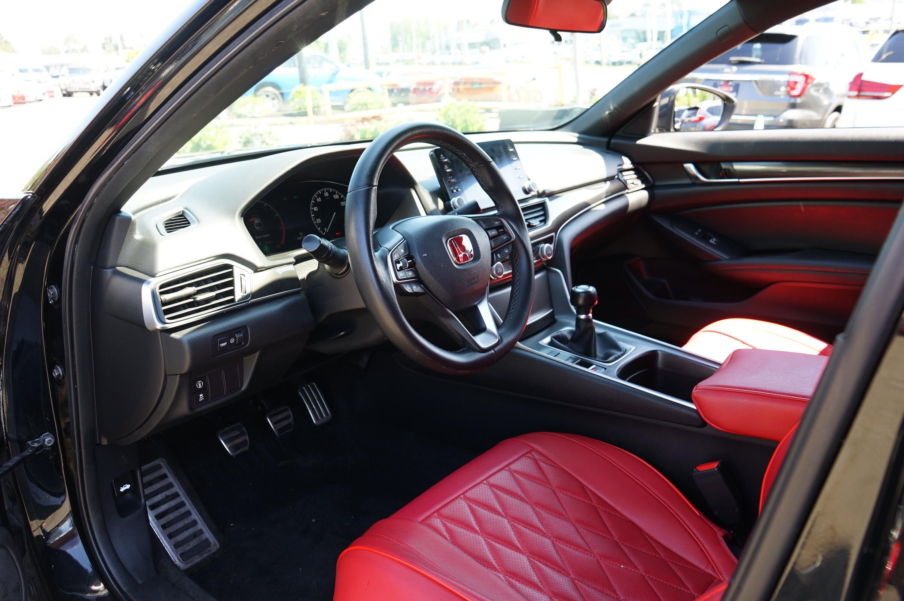 Used 2019 Honda Accord Sport image 17