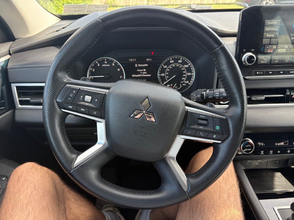 Used 2022 Mitsubishi Outlander SE AWD/4WD image 15
