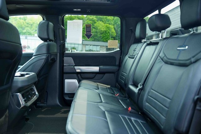 Used 2025 Ford F450 Platinum image 25