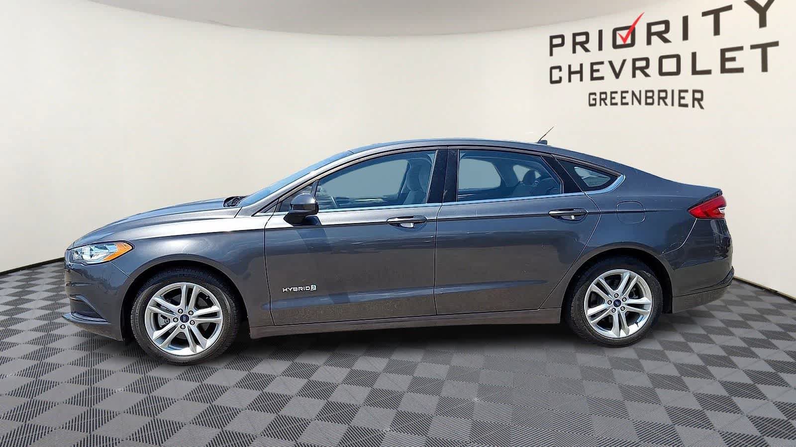 Used 2018 Ford Fusion S FWD image 5