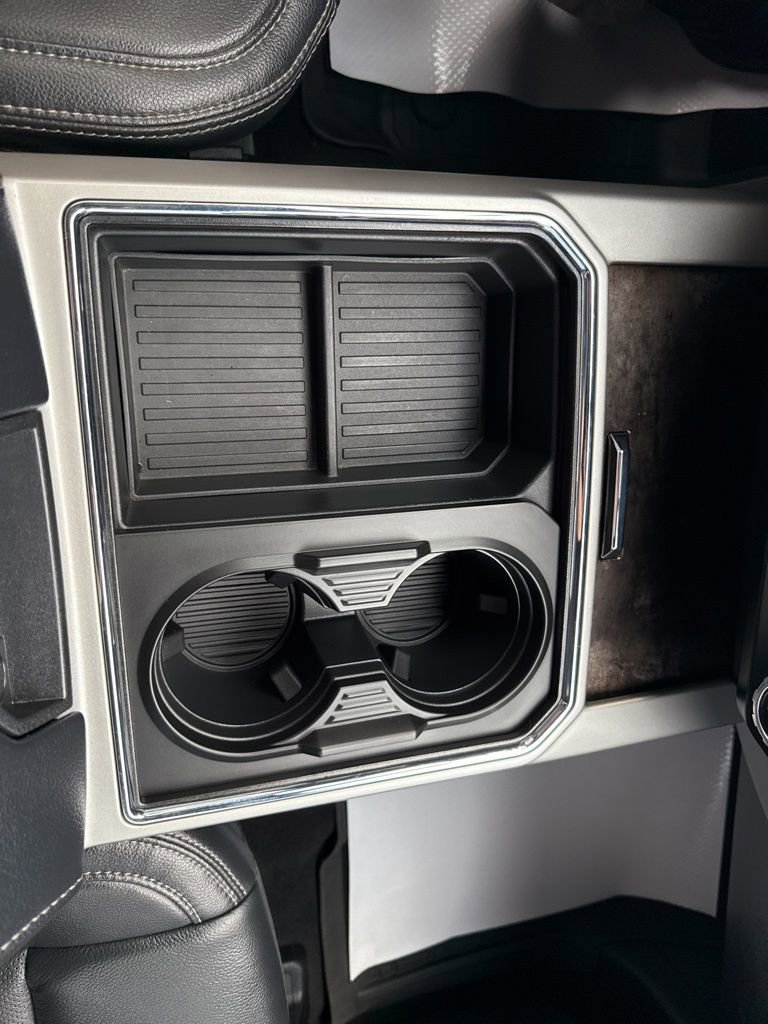 Used 2022 Ford F450 Lariat image 21