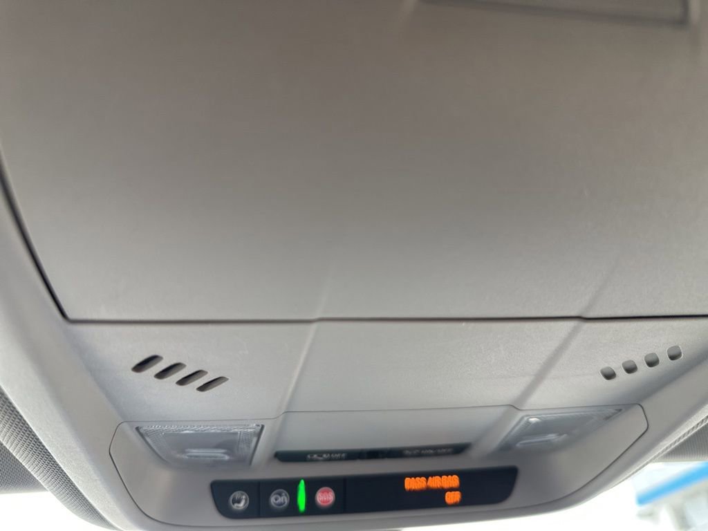 Used 2018 Chevrolet Equinox LT image 20