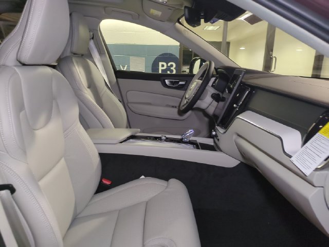 New 2026 Volvo XC60 B5 Ultra w/ Climate Package PRO AWD/4WD image 30