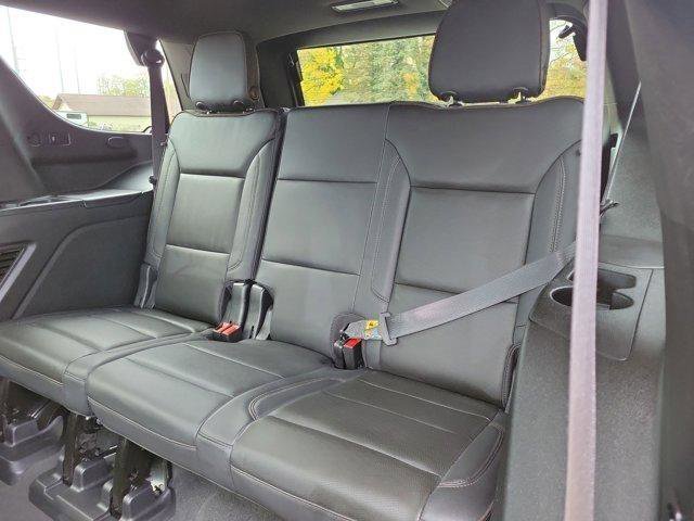 Used 2022 Chevrolet Tahoe High Country AWD/4WD image 12