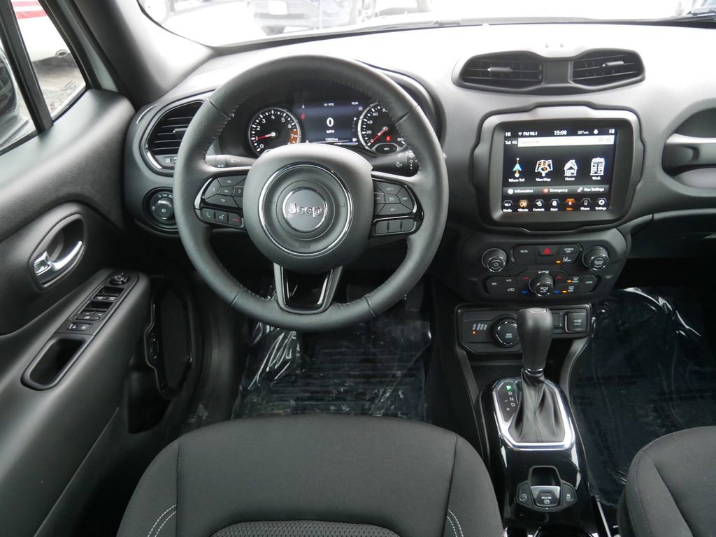 Used 2022 Jeep Renegade Altitude w/ Convenience Group image 12