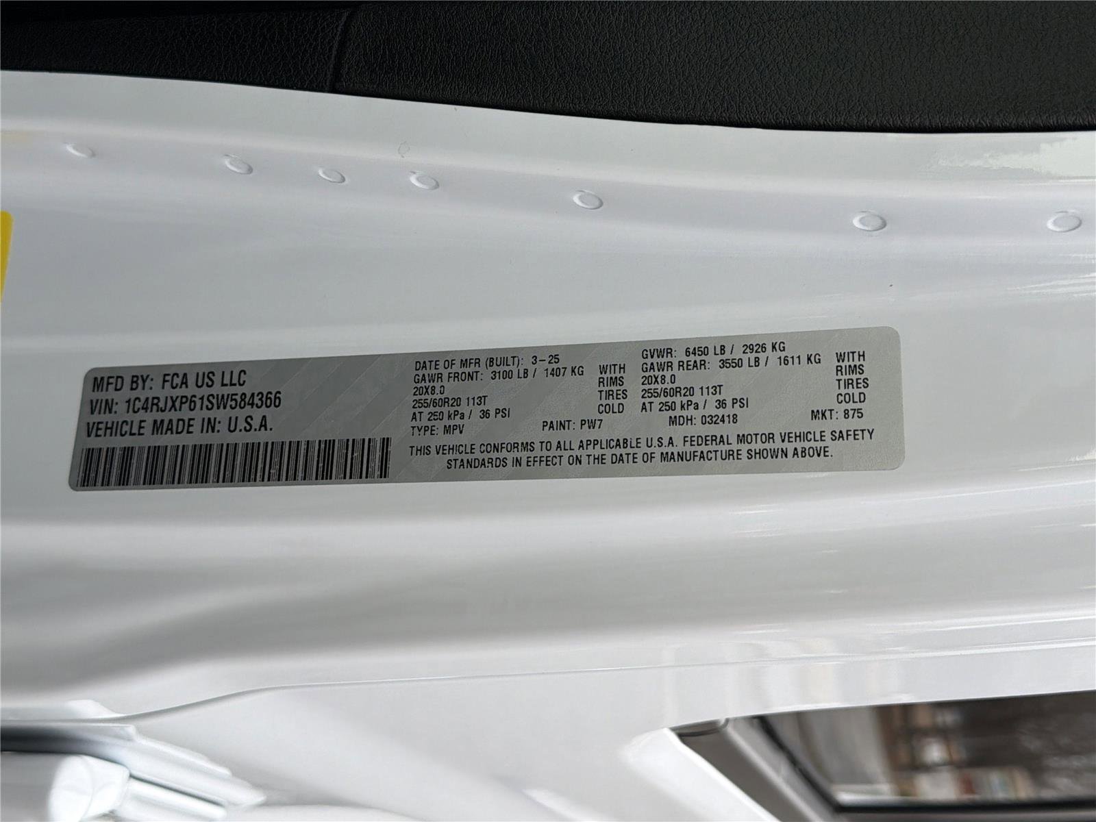 Used 2025 Jeep Wrangler Sahara w/ Safety Group image 33