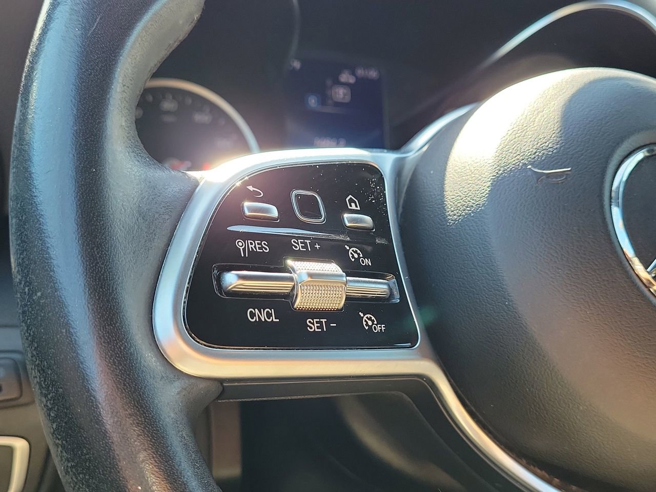 Certified 2022 Mercedes-Benz GLC 300 image 30