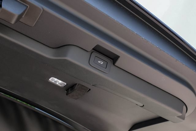 New 2026 Land Rover Discovery S AWD/4WD image 63