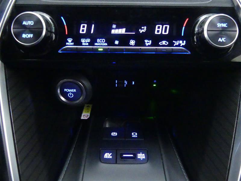 Used 2021 Toyota Venza XLE image 14