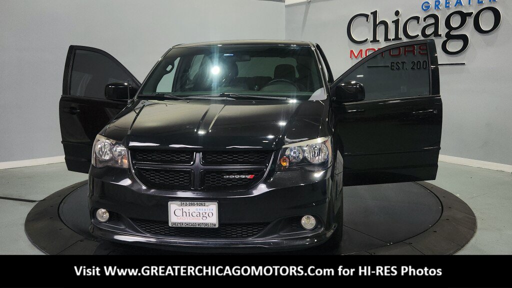 Used 2015 Dodge Grand Caravan SXT w/ Blacktop Package FWD image 17