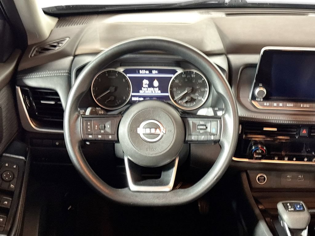Used 2022 Nissan Rogue SV AWD/4WD image 13