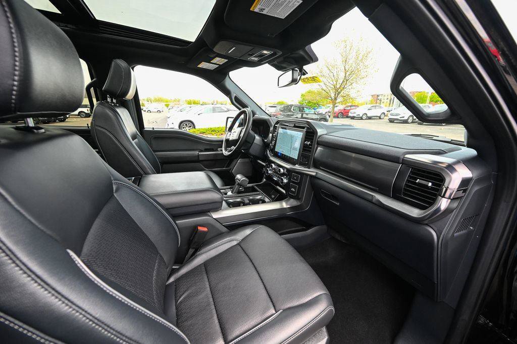 Used 2025 Ford F150 Lariat AWD/4WD image 24