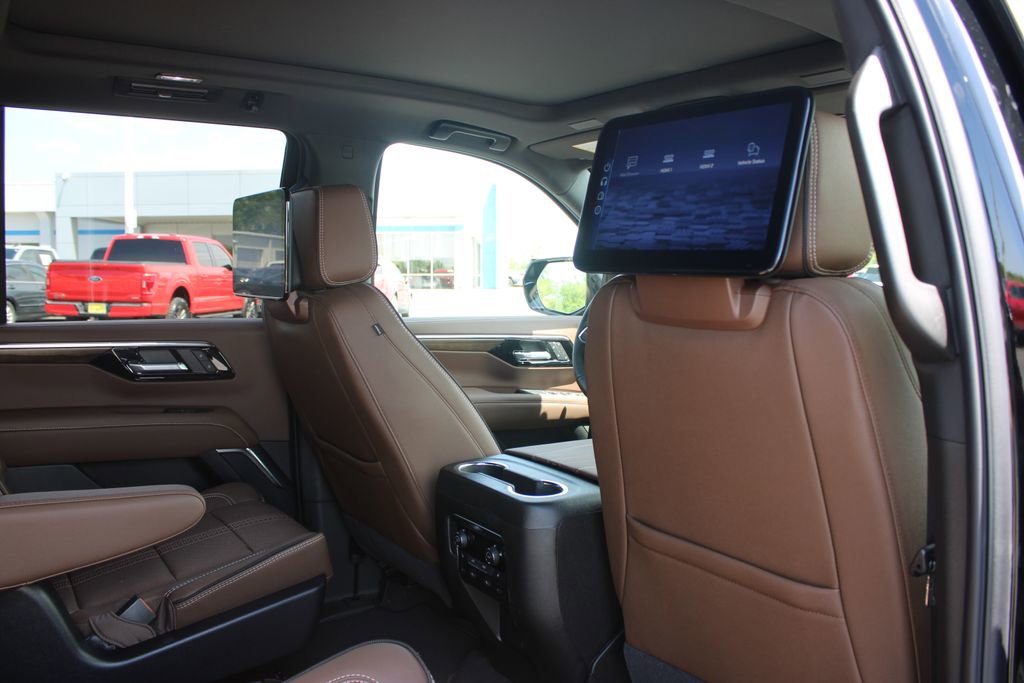 New 2026 Chevrolet Tahoe High Country AWD/4WD image 36