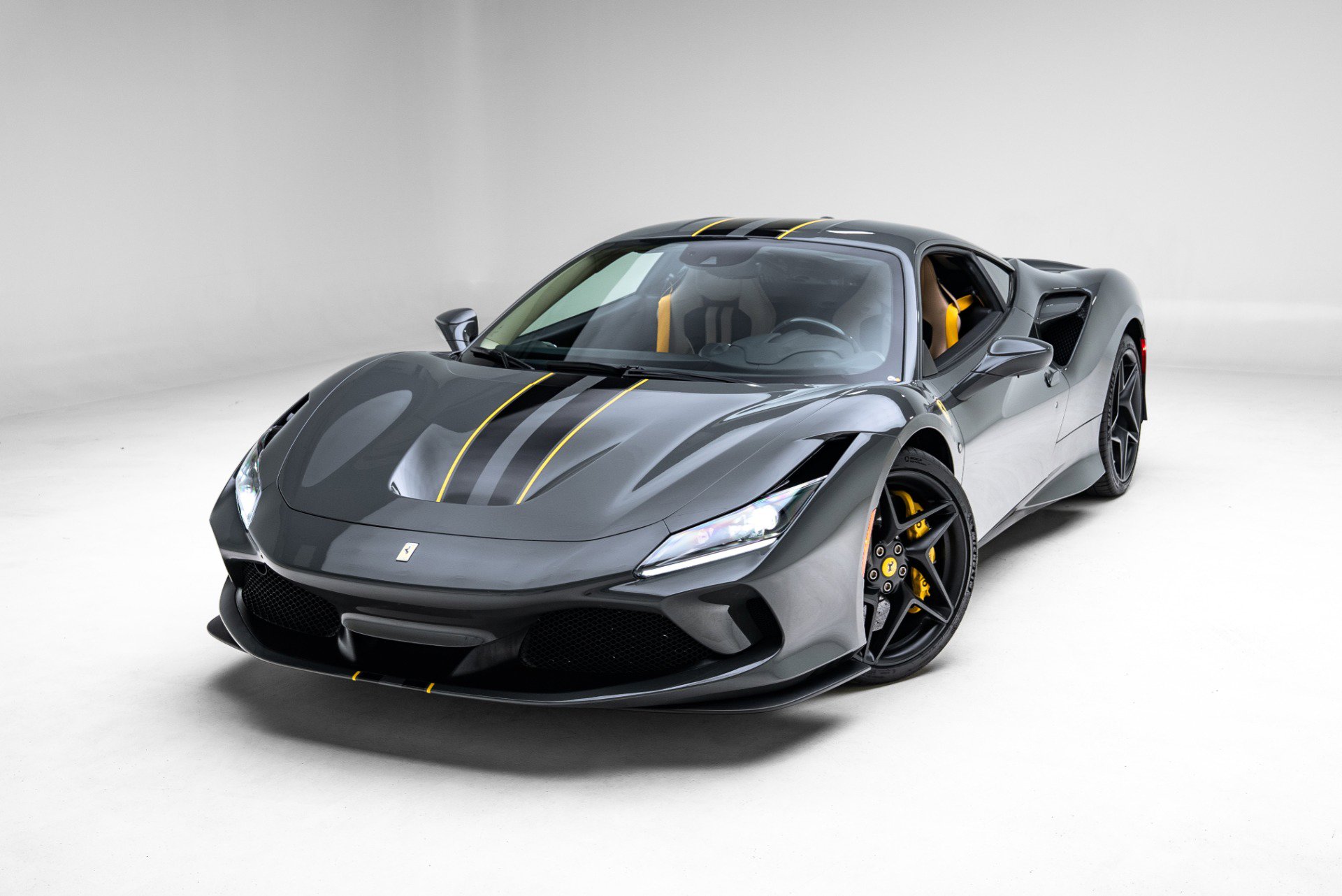 Used 2022 Ferrari F8 Tributo image 49