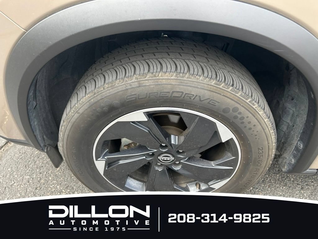 Used 2025 Nissan Rogue SV AWD/4WD image 30