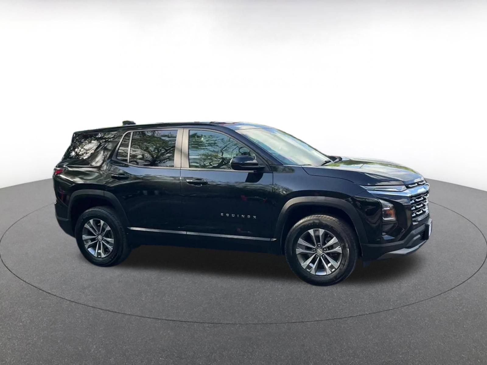 Used 2025 Chevrolet Equinox LT FWD video 2