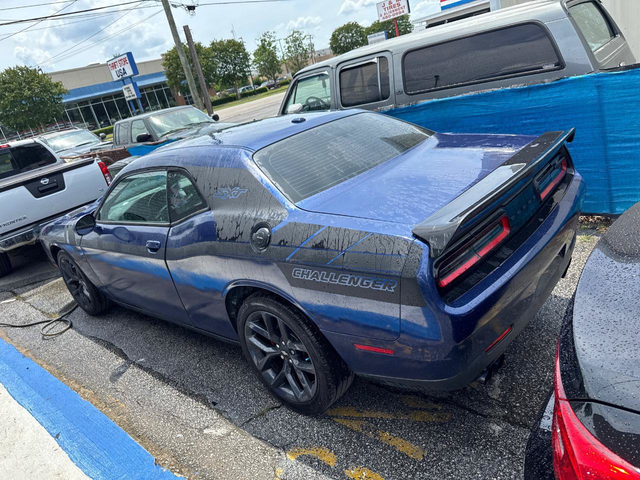Used 2020 Dodge Challenger SXT w/ Blacktop Package RWD image 3