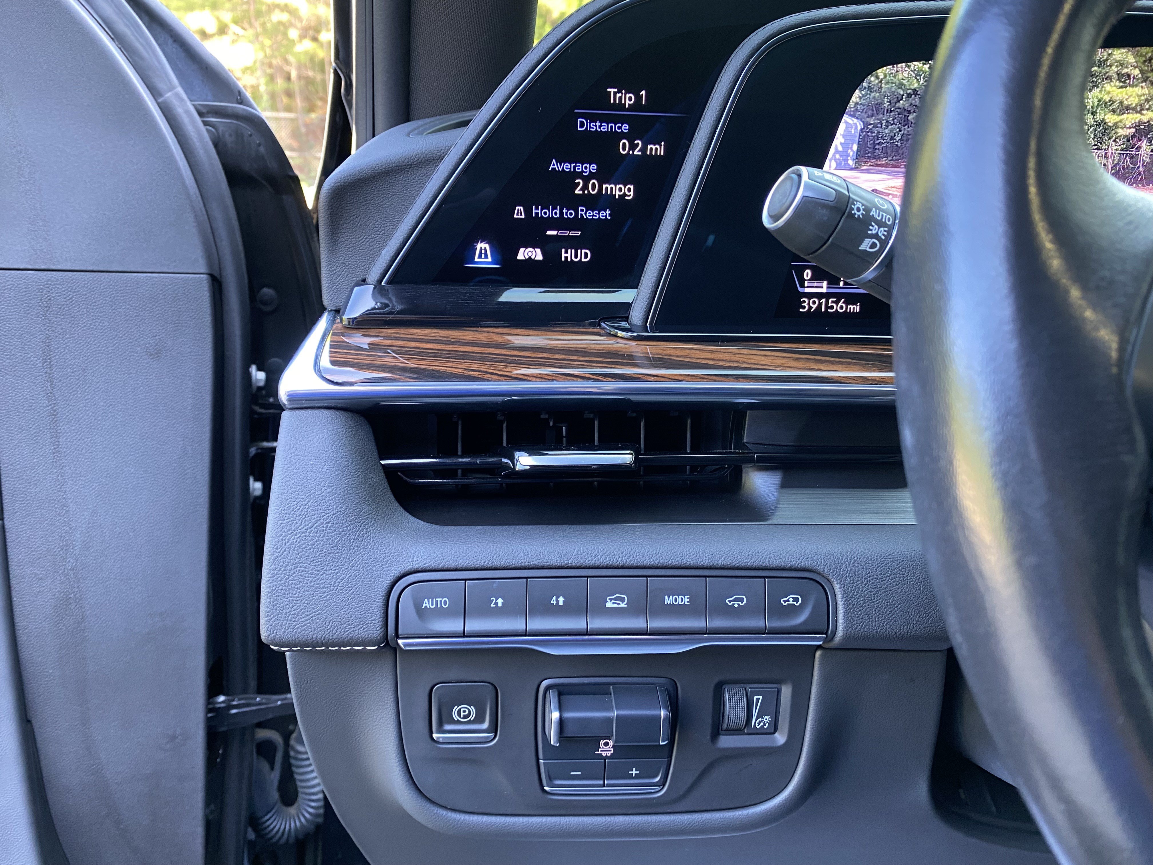 Used 2023 Cadillac Escalade Premium Luxury w/ Touring Package AWD/4WD image 18
