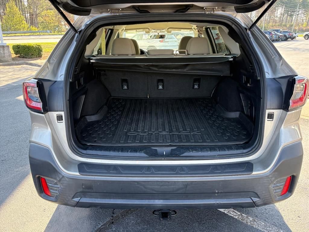 Used 2020 Subaru Outback Premium image 26