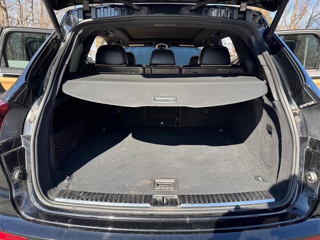 Used 2017 Porsche Cayenne Platinum Edition w/ Premium Package (PJV) AWD/4WD image 10