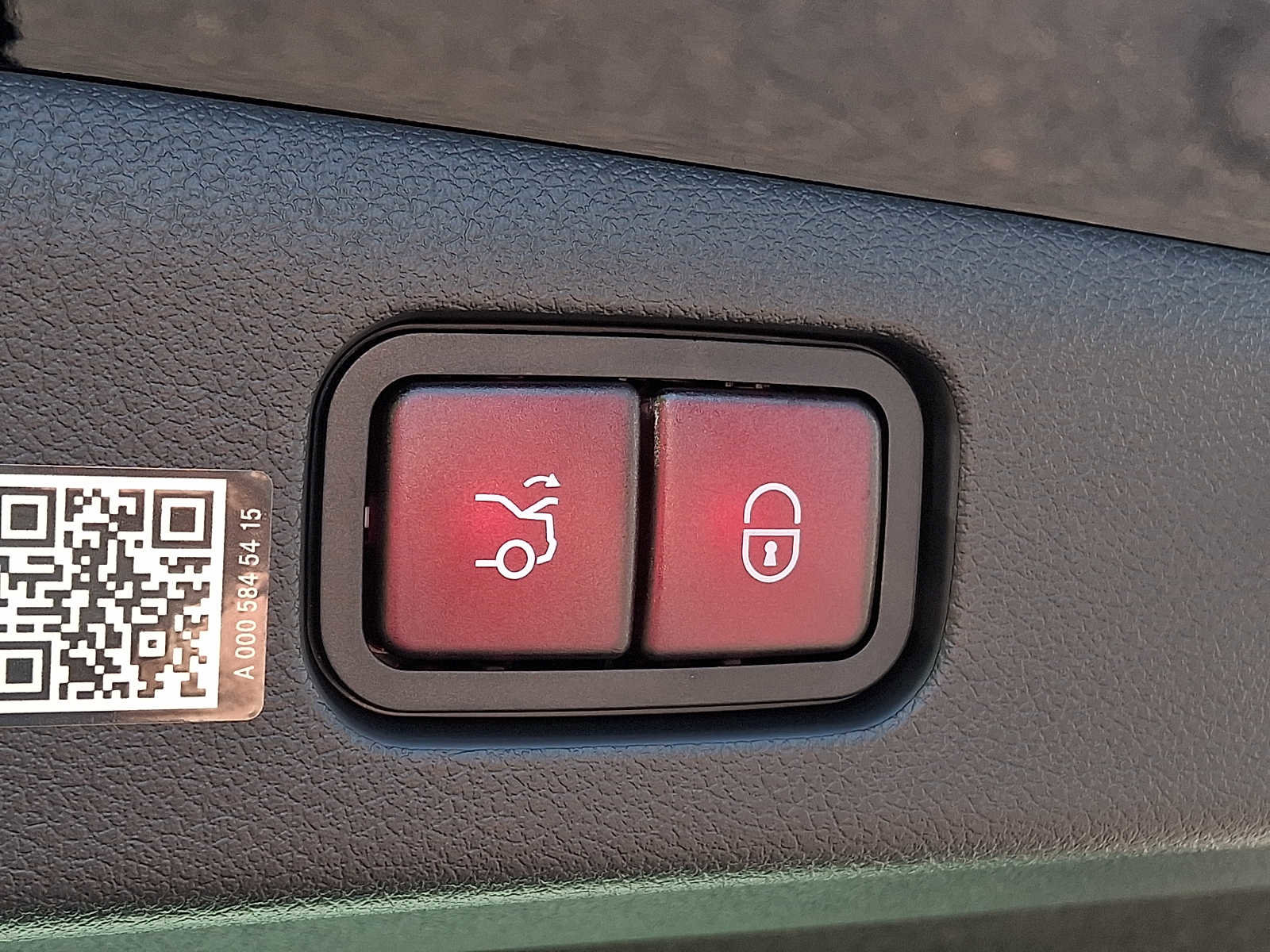 Certified 2025 Mercedes-Benz E 450 4MATIC Sedan image 26