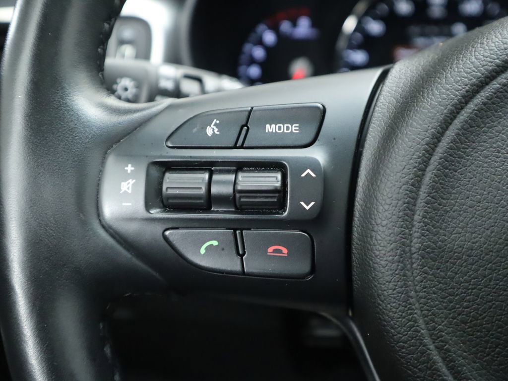 Used 2018 Kia Sorento SX image 11