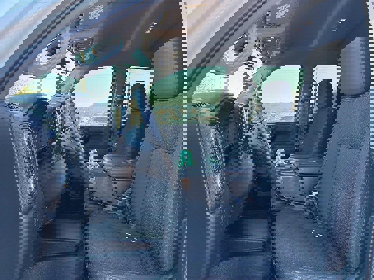 Used 2024 GMC Sierra 2500 Pro image 4