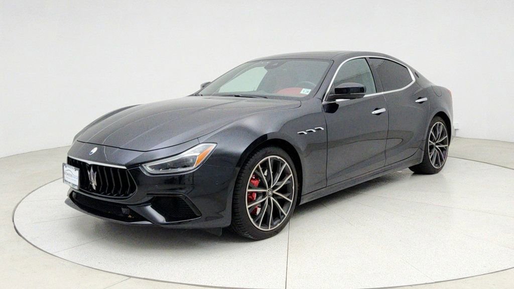 Used 2023 Maserati Ghibli Modena image 1