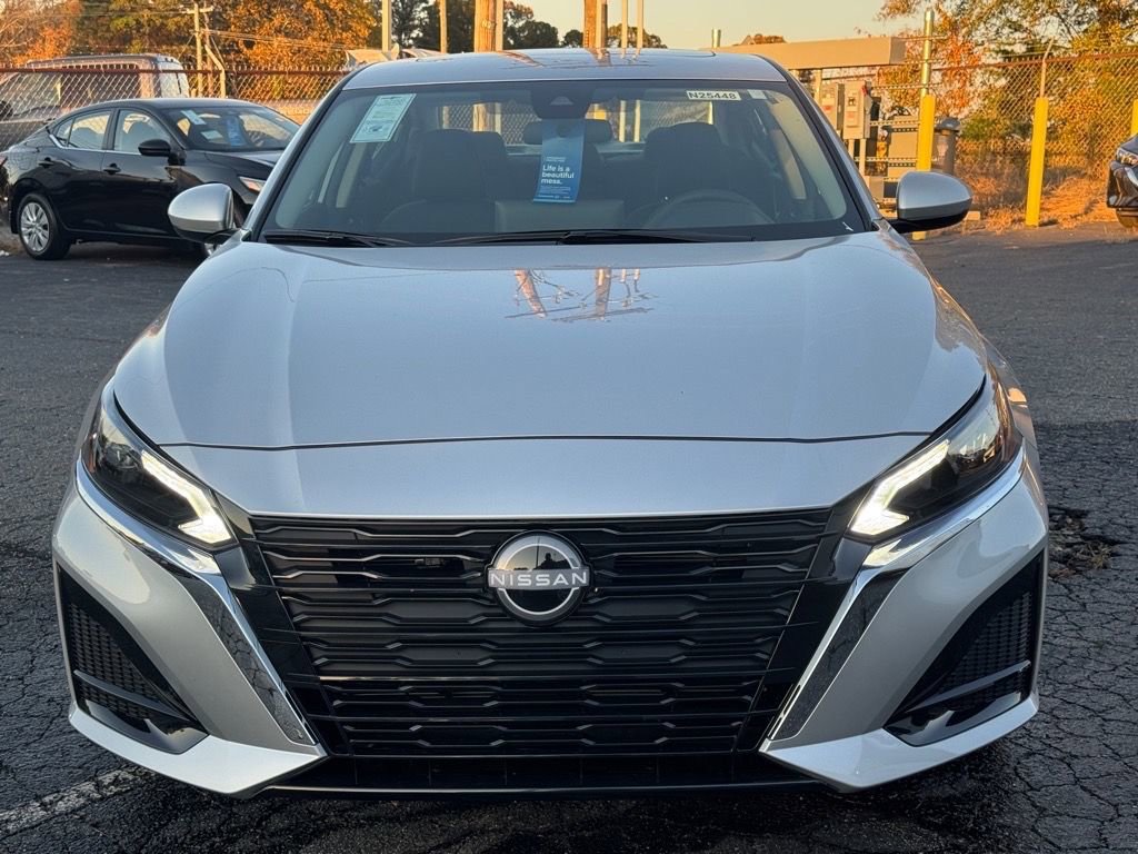 New 2025 Nissan Altima 2.5 SV w/ SV Premium Package FWD image 8