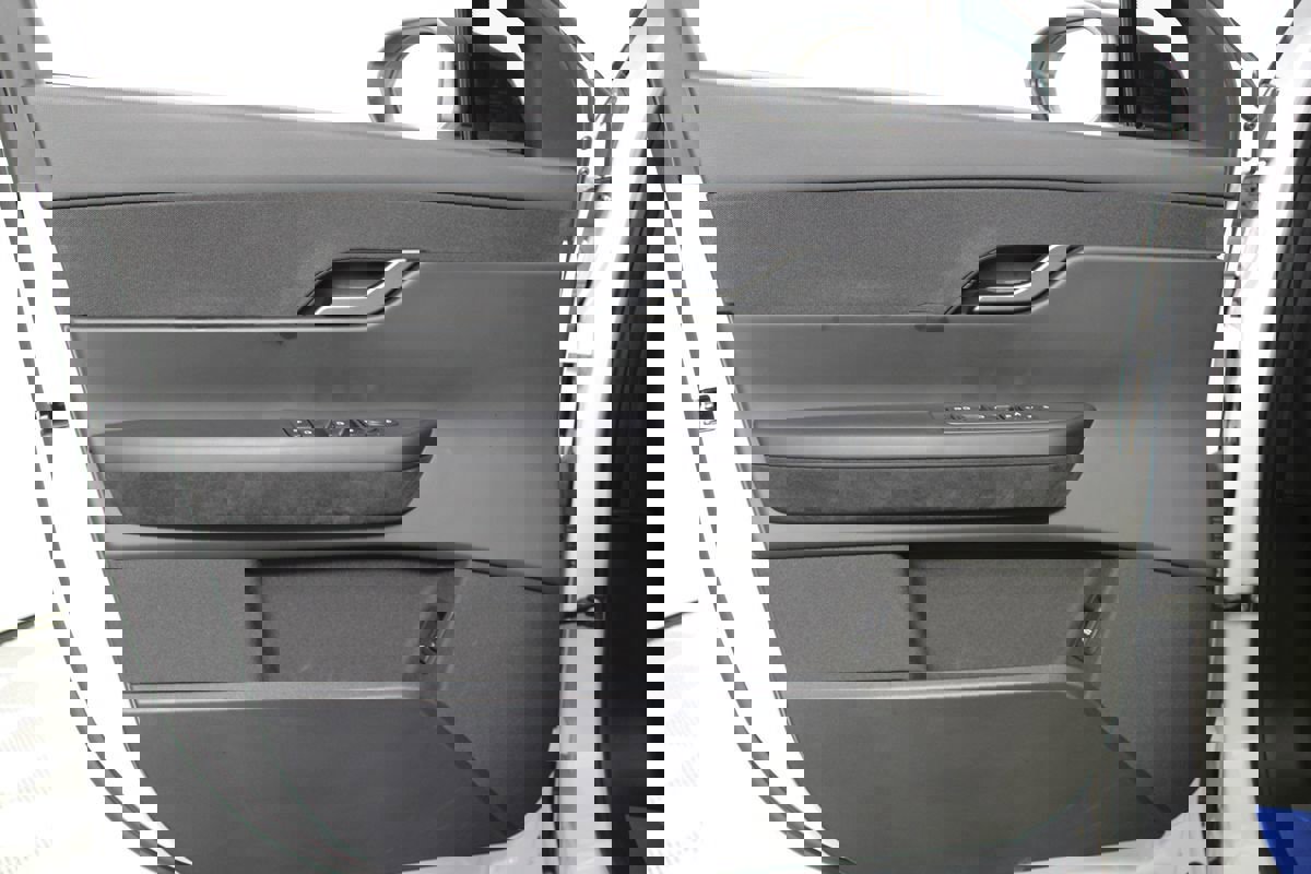 Used 2023 Fisker Ocean Ultra image 7