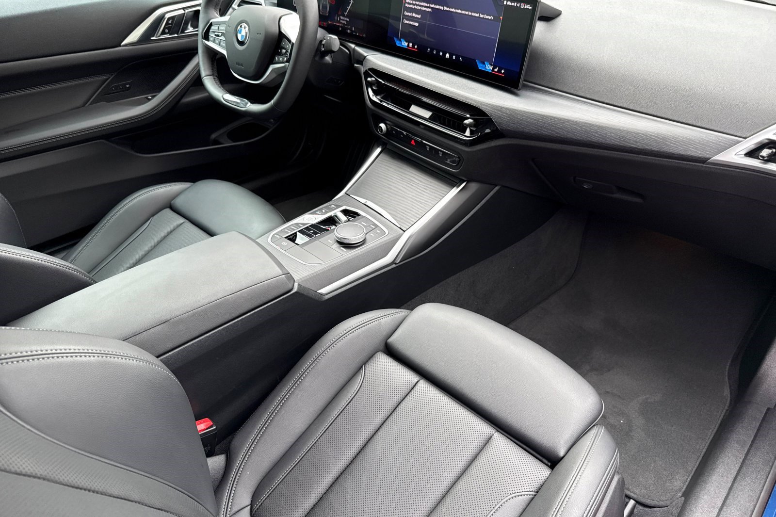 Used 2025 BMW 430i Coupe w/ Premium Package image 18