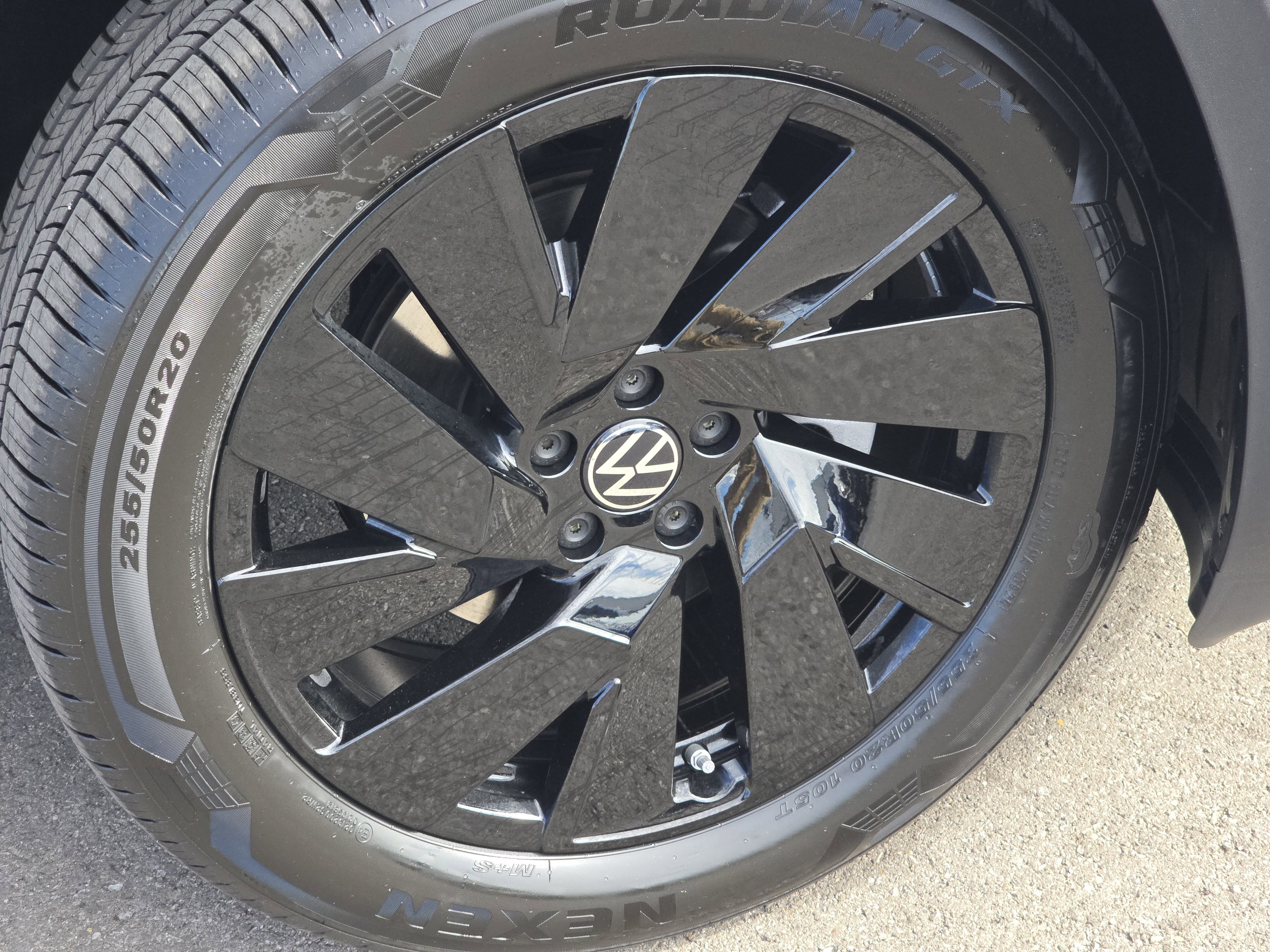 New 2026 Volkswagen Atlas SE image 14