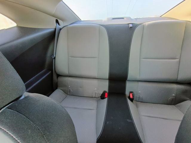 Used 2011 Chevrolet Camaro LT image 27