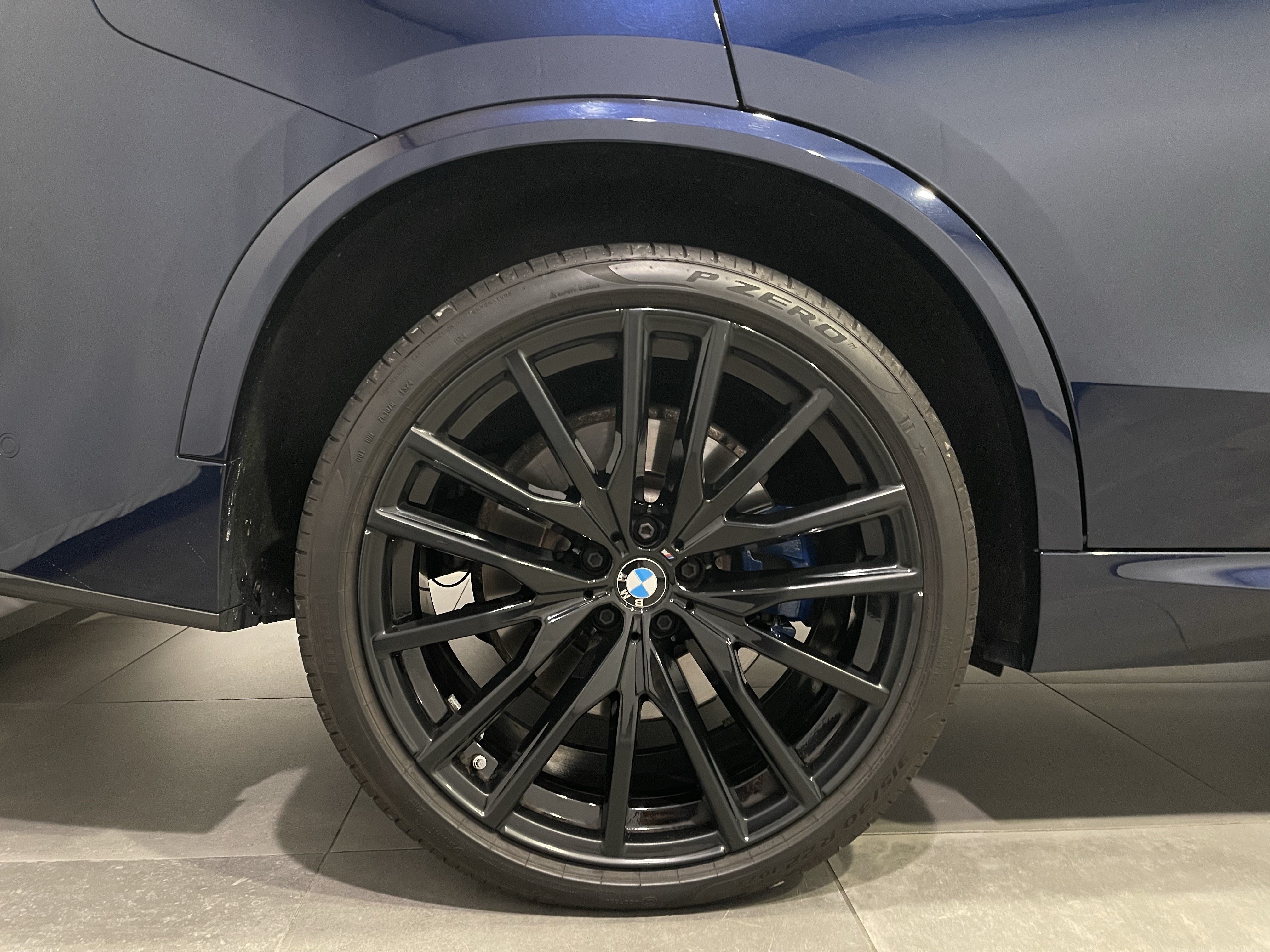 Certified 2025 BMW X5 M60i w/ Executive Package AWD/4WD image 9