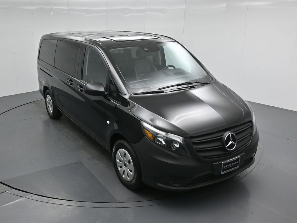Used 2023 Mercedes-Benz Metris Passenger image 35