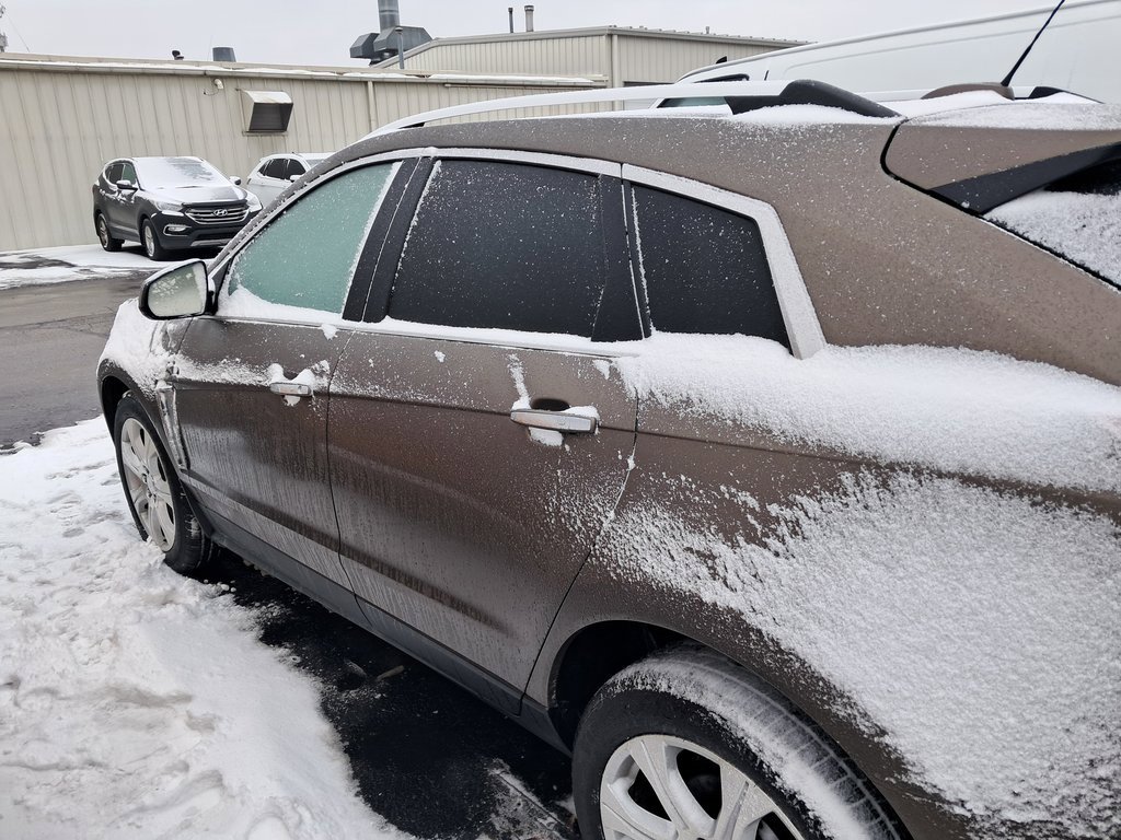 Used 2015 Cadillac SRX Performance w/ Driver Awareness Package image 8