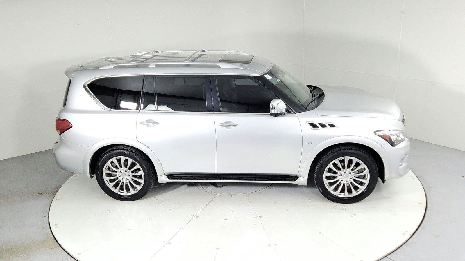 Used 2016 INFINITI QX80 4WD w/ Deluxe Technology Package image 14
