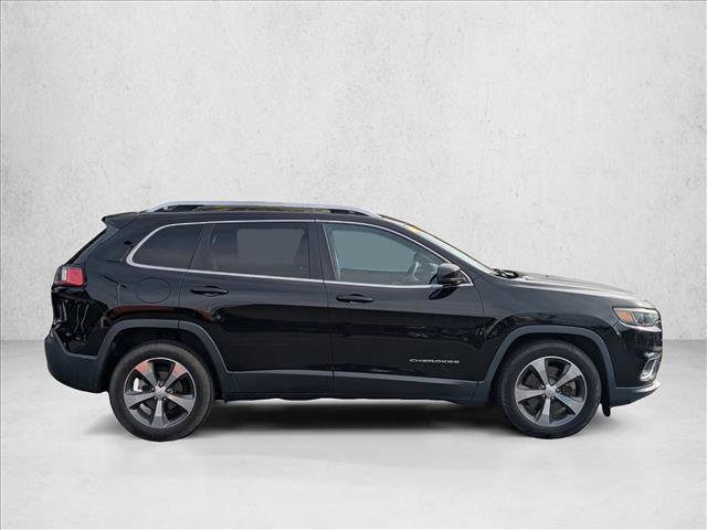Used 2019 Jeep Cherokee Limited image 4