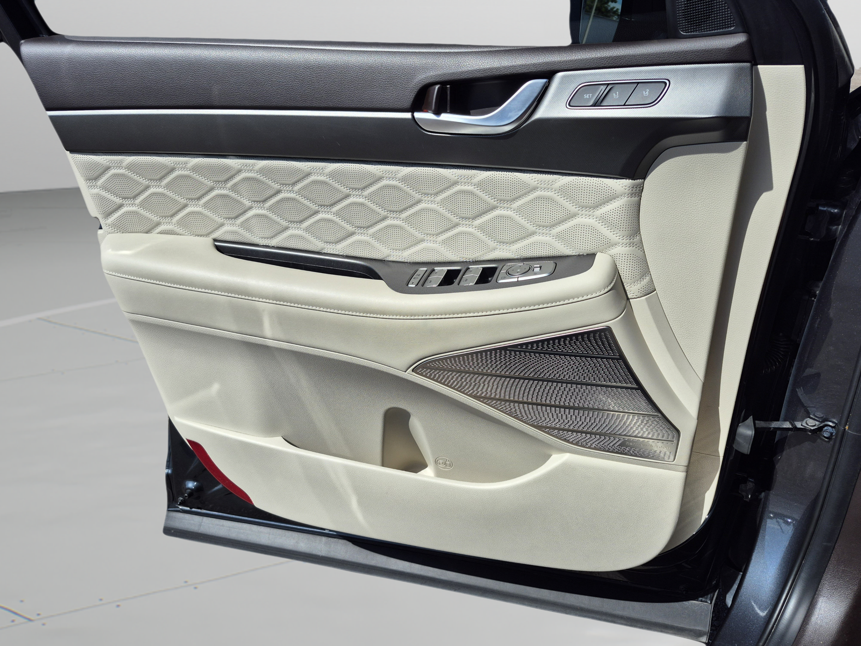 Used 2020 Hyundai Palisade Limited FWD image 25