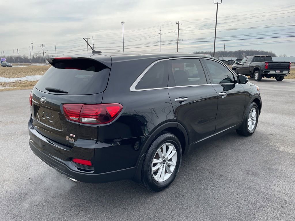 Used 2019 Kia Sorento LX image 8
