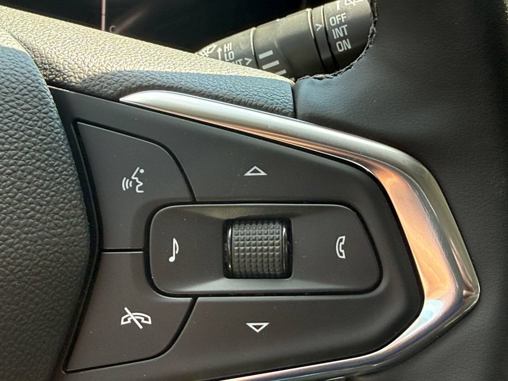 New 2026 Chevrolet Trax ACTIV w/ Sunroof Package FWD image 20