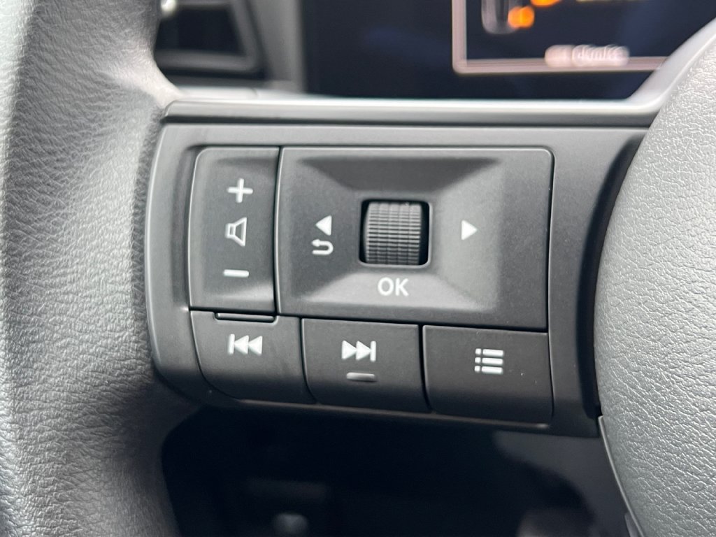 New 2027 Nissan Kicks SV FWD image 11