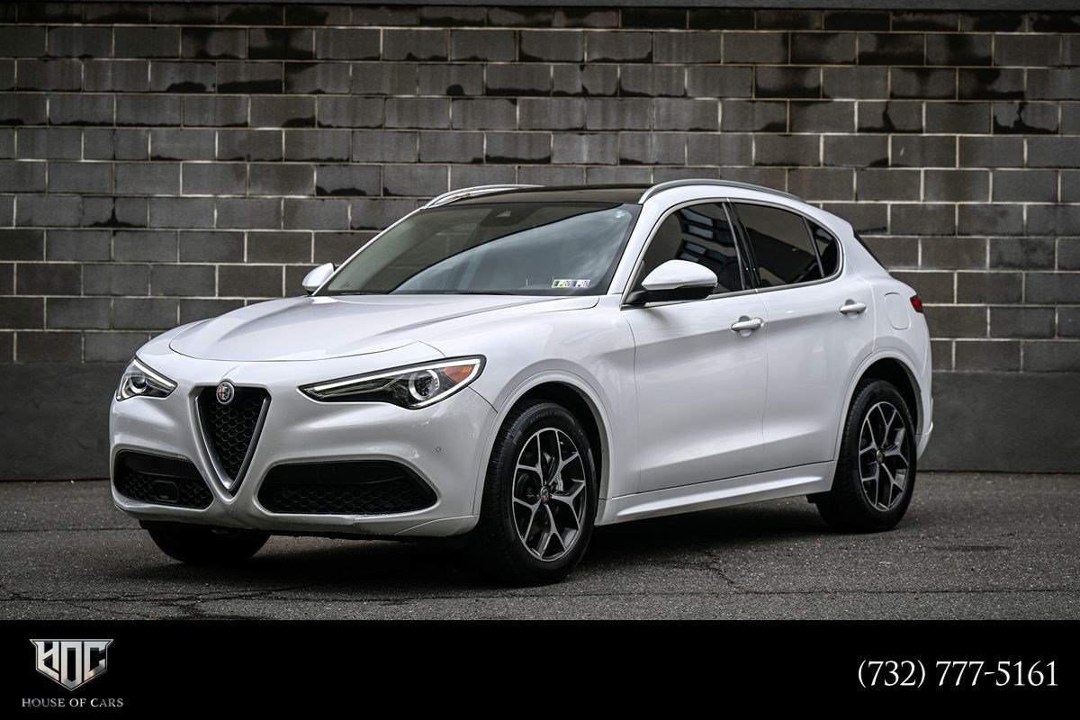 Used 2021 Alfa Romeo Stelvio Ti AWD/4WD image 1