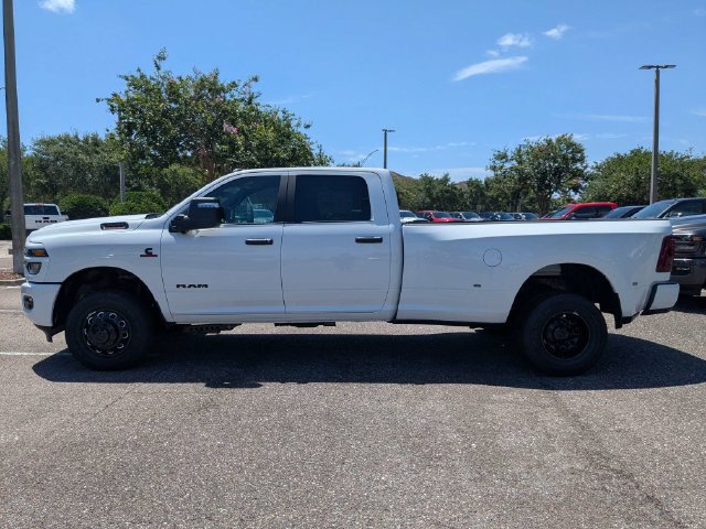 New 2026 RAM 3500 Big Horn AWD/4WD image 7