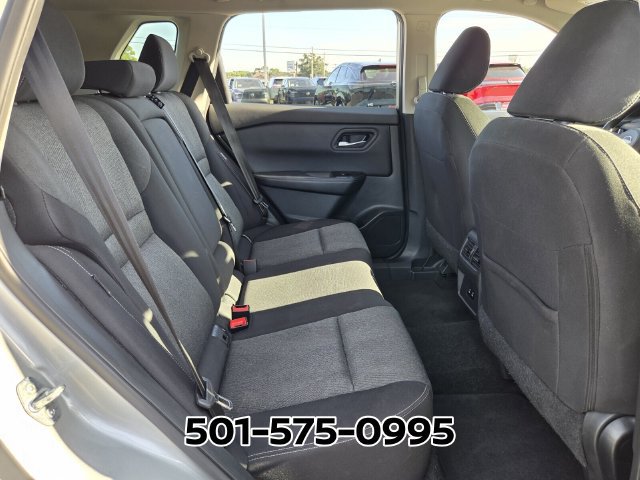Used 2024 Nissan Rogue SV AWD/4WD image 17