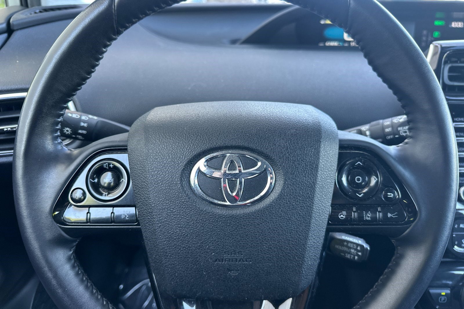 Used 2020 Toyota Prius XLE image 16