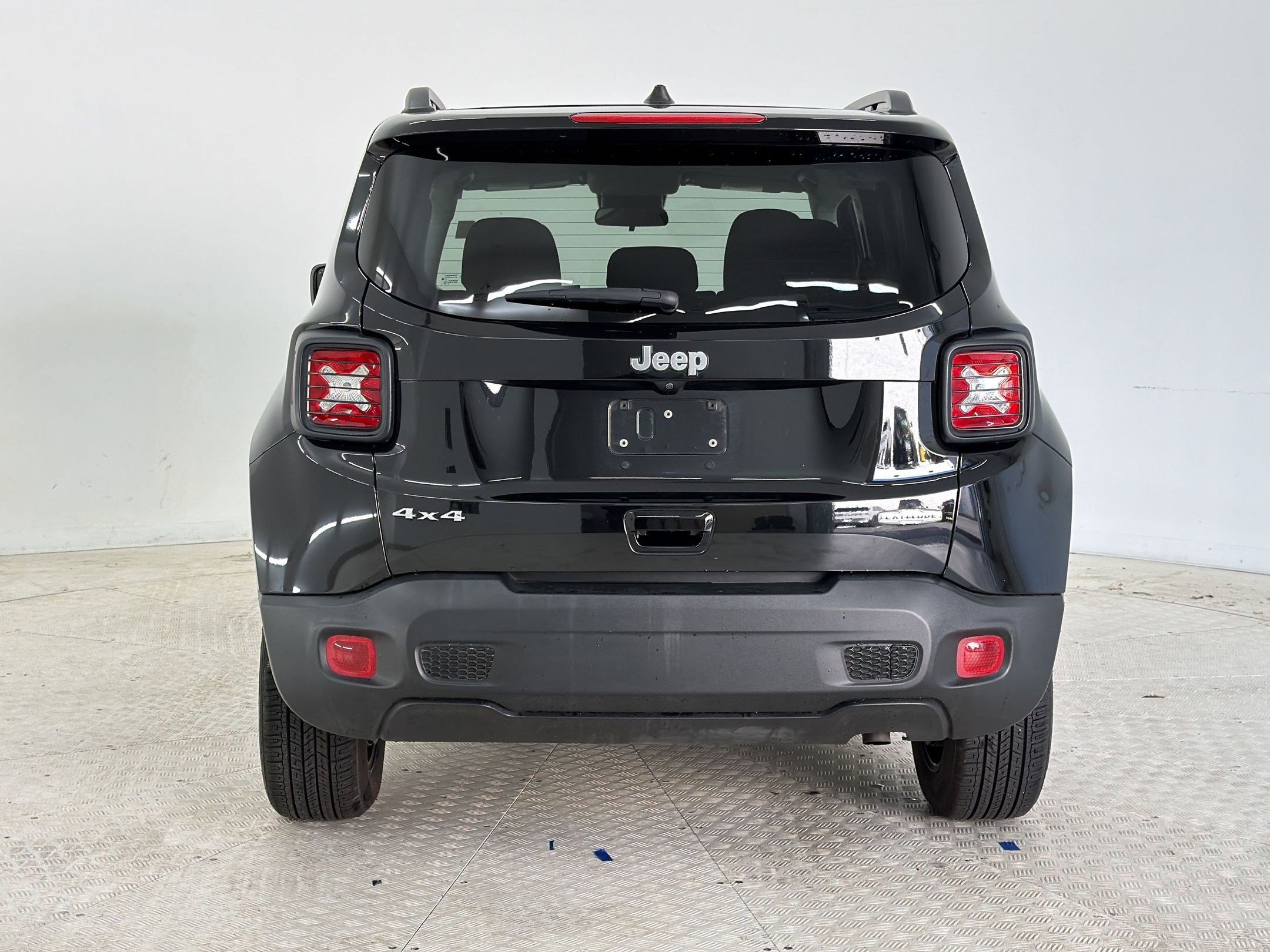 Used 2021 Jeep Renegade Latitude AWD/4WD image 10