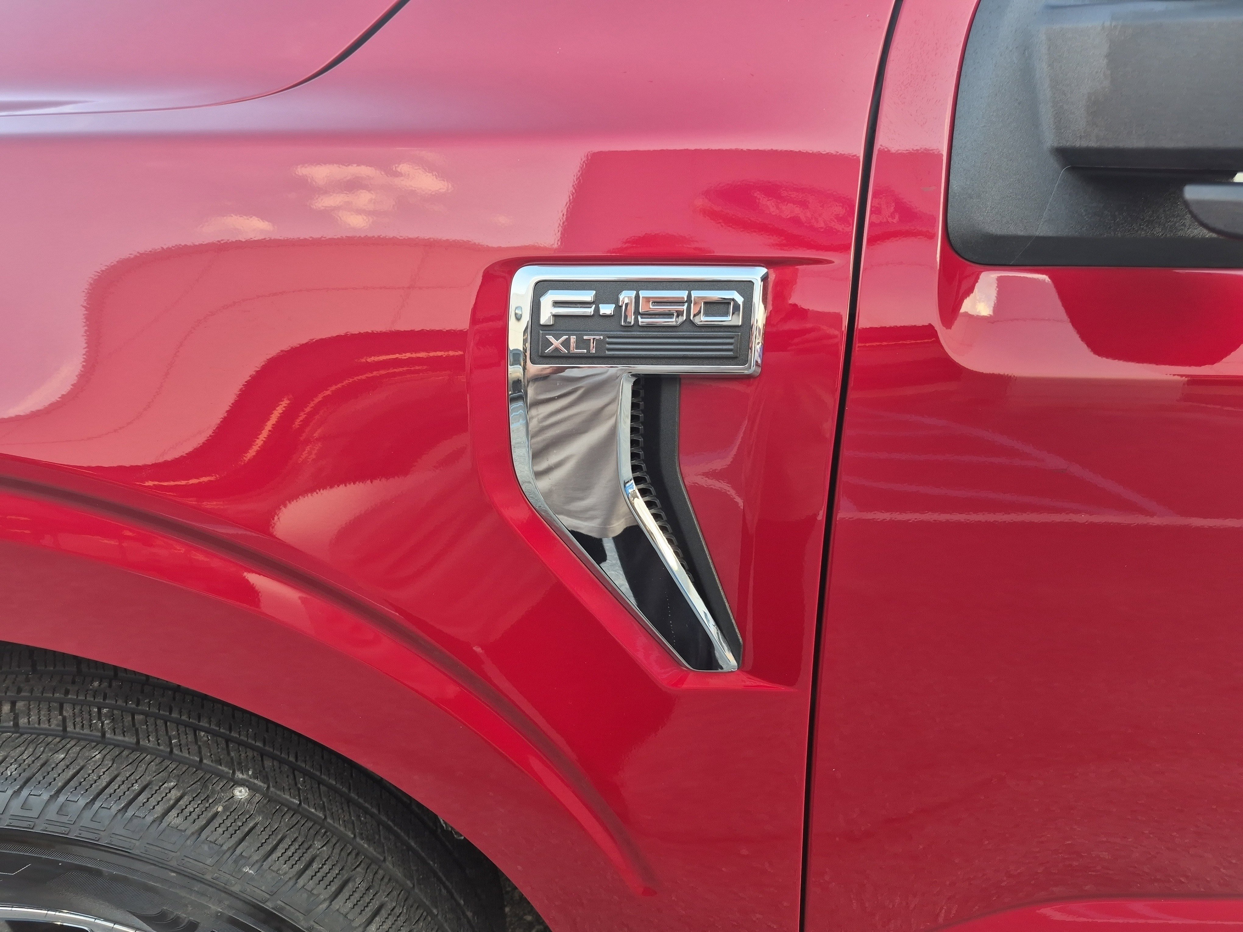 Certified 2025 Ford F150 XLT w/ Equipment Group 301A Standard RWD image 9