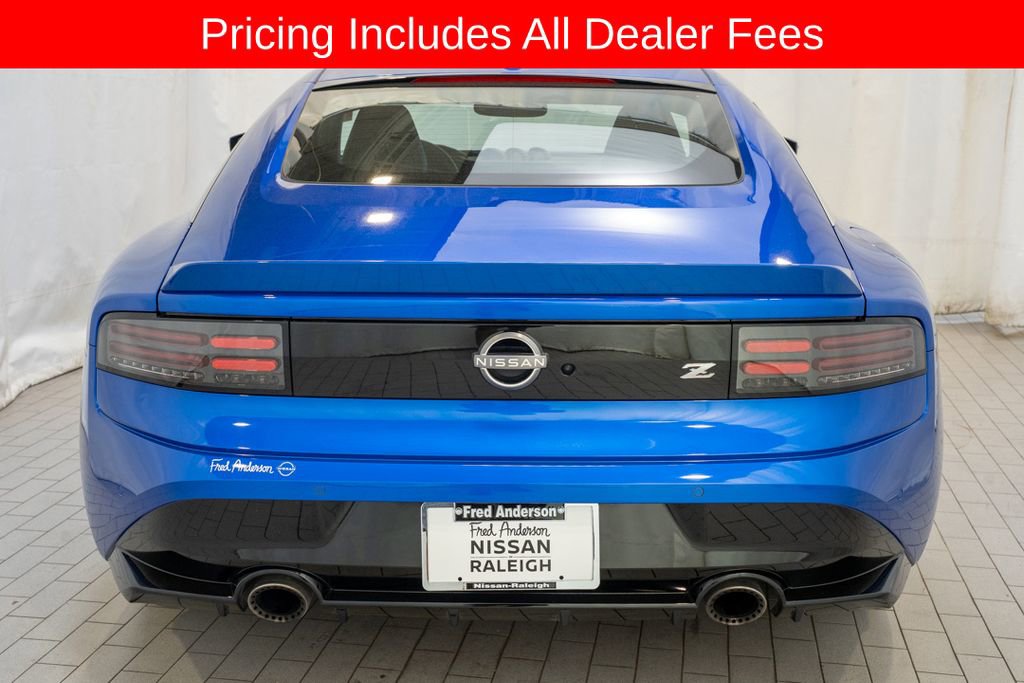 Certified 2025 Nissan Z Performance w/ Floor Mat Package RWD image 6