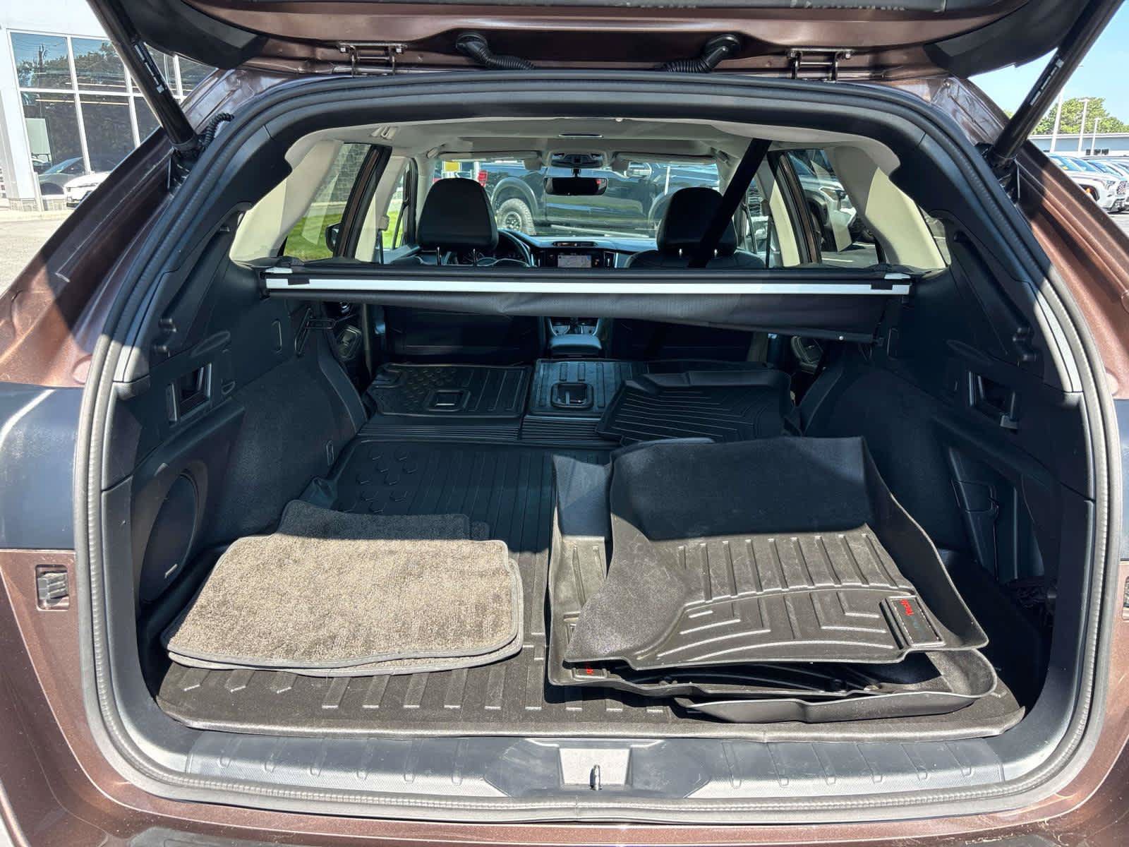 Used 2022 Subaru Outback Limited AWD/4WD image 19